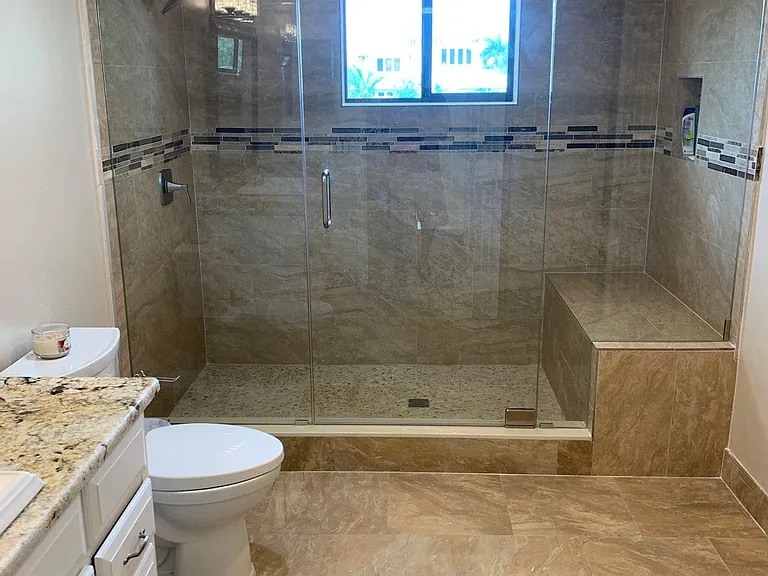 2nd Upstairs Bathroom