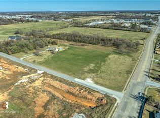 Robins Rd, Springdale, AR 72762