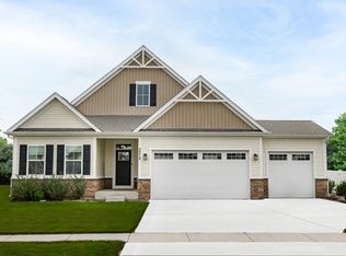 1452 Southbrook Cir NE, Canton, OH 44721