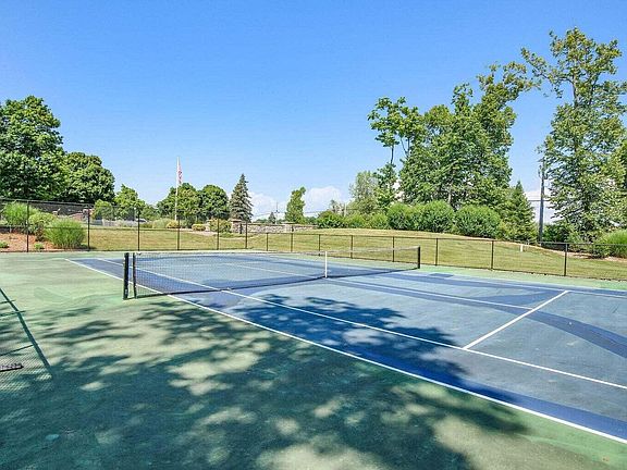 5th image of 7152 Windcliff Dr #33