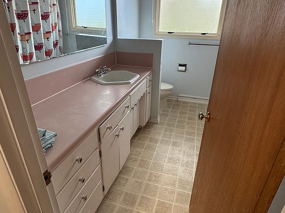 2nd image of 9723 Lincoln Ln