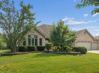 10899 Swallow Tail Ln, Frankfort, IL 60423
