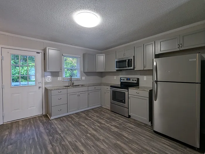 516 Bringle Ferry Rd — Photo 5