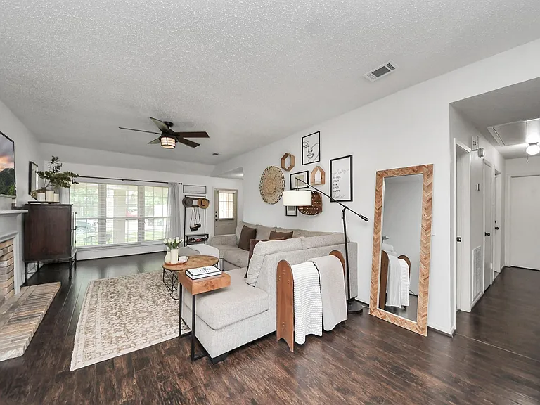 22638 Powell House Ln — Photo 8
