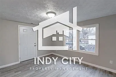 3215 Mars Hill St — Photo 4