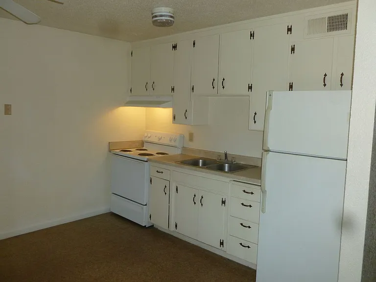 224 W Dakota Ave #B — Photo 15