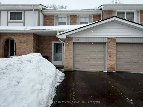 55 Brimwood Blvd #12, Toronto, ON M1V 1E4