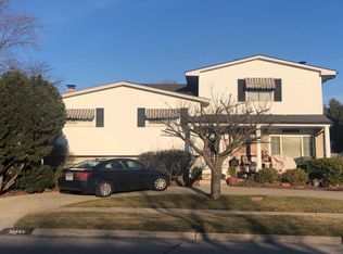 32844 Lancaster Dr, Warren, MI 48088