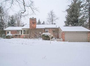 2601 Devonshire Rd, Ann Arbor, MI 48104