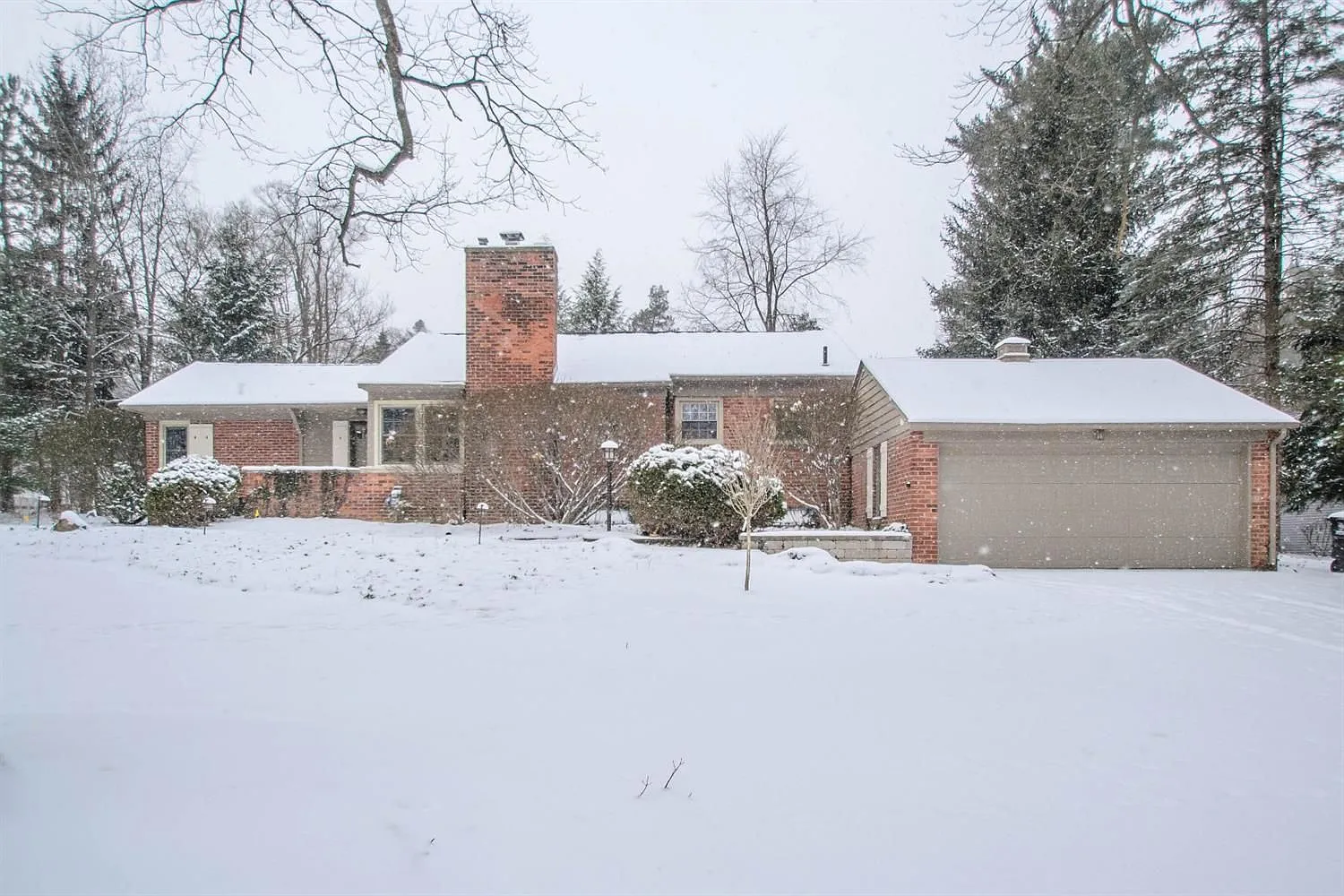 2601 Devonshire Rd photo 1