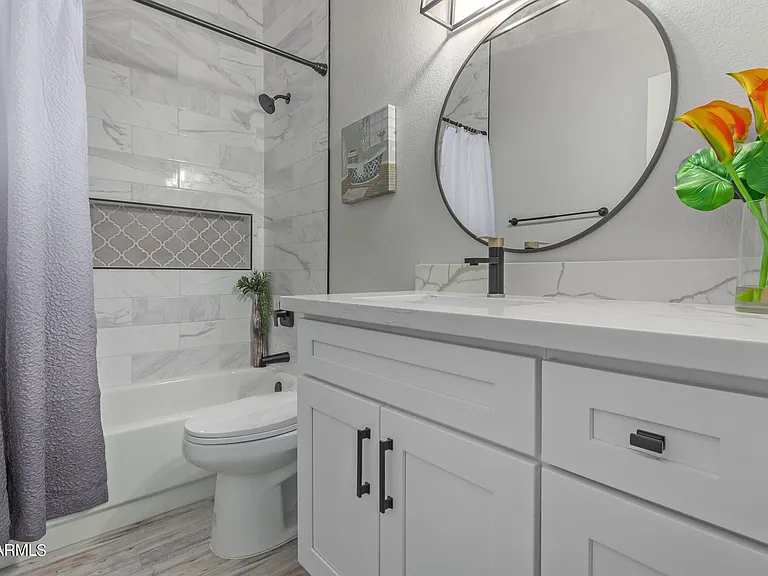 8941 E Maple Dr — Photo 27