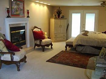 4th image of 1411 E Lakeshore Dr