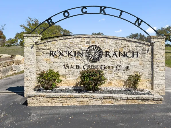 103 Ira Long, Blanco, TX 78606