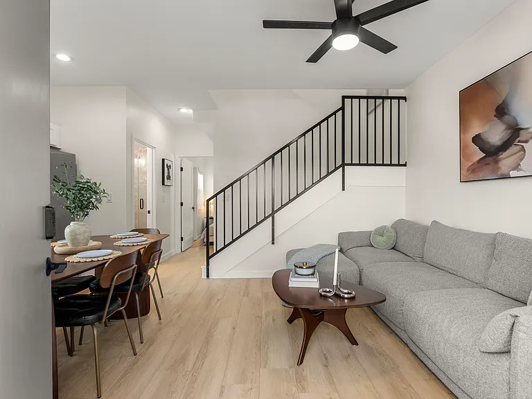 6409 Richard St — Photo 4