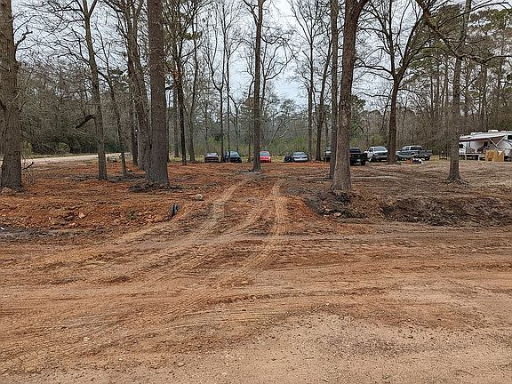 2nd image of Elkgrove Ln