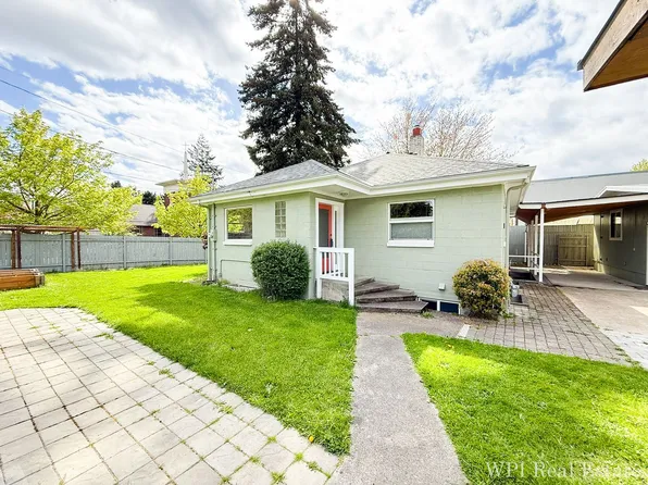 326 N 125th St, Seattle, WA 98133