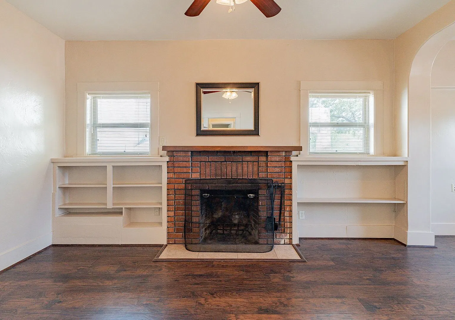 2124 E. Helen St. — Photo 4