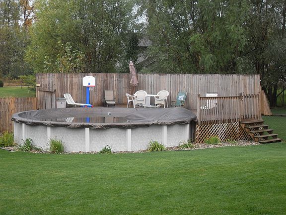 4th image of 25586 Burrow Trl