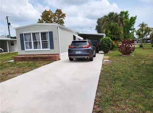 160 Grassy Key Ln #34, Naples, FL 34114