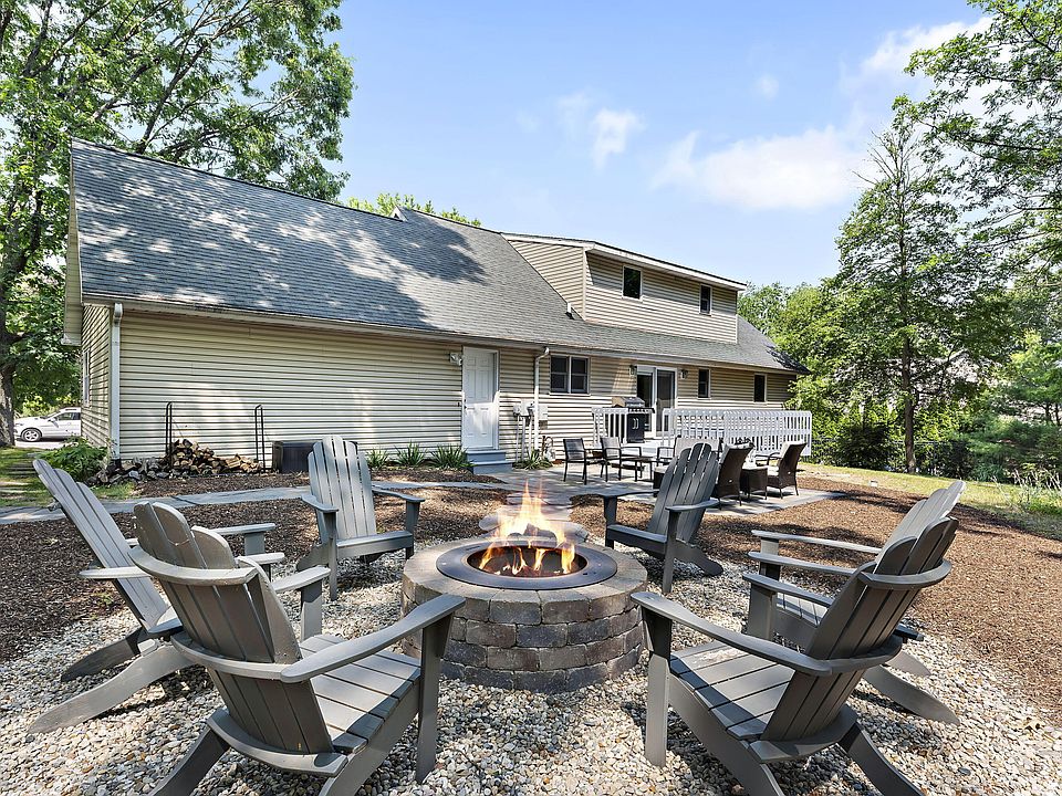 1st image of 14348 Evergreen Dr