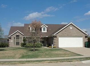 1512 Highglen Trl, Kaufman, TX 75142
