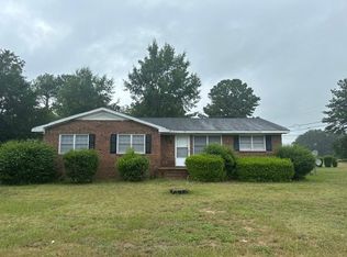 102 Fairview Rd, La Grange, NC 28551
