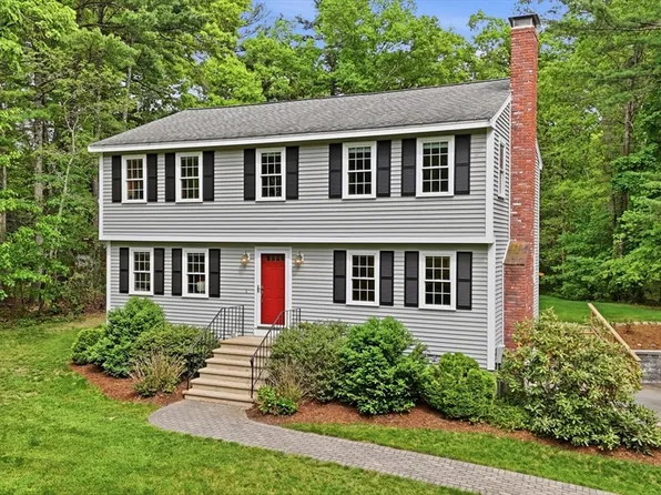 6 Colonial Dr, Westford, MA 01886
