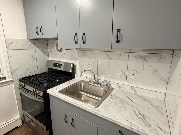 289 Home St Floor 2, Teaneck, NJ 07666