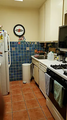 Sold by Grimaldi Realty Group | media 12