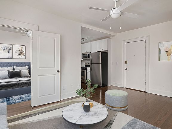 4th image of 788-800 Greenwood Ave NE #516