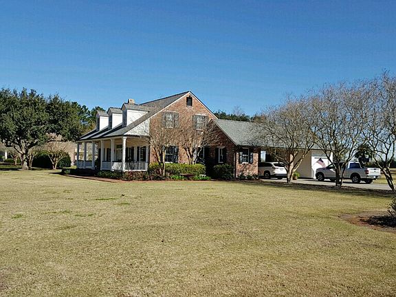 2nd image of 200 Cedar Tree Dr