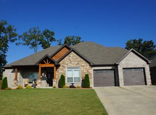 8916 Trail Creek Dr, Sherwood, AR 72120