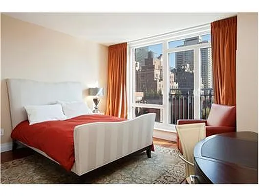 Rented by Douglas Elliman | media 27