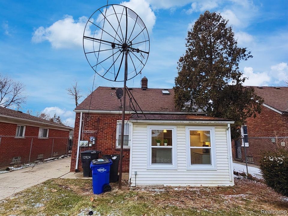 7th image of 12674 Mettetal St