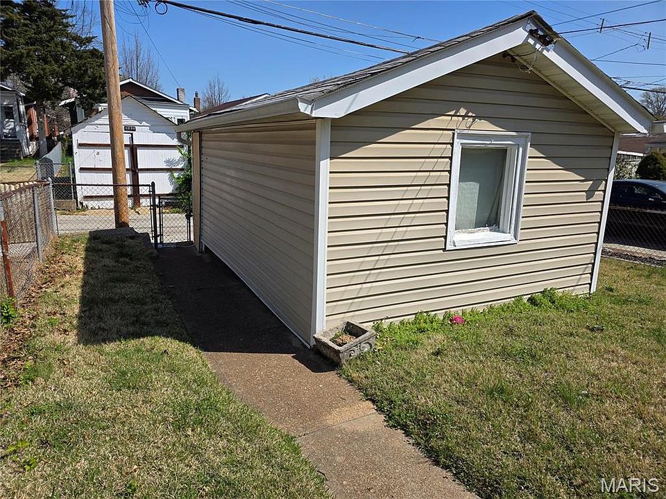 2nd image of 4039 McDonald Ave