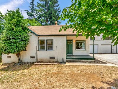 907 W Main St, Grass Valley, CA, 95945