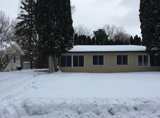 916 Girard St, Hudson, WI 54016