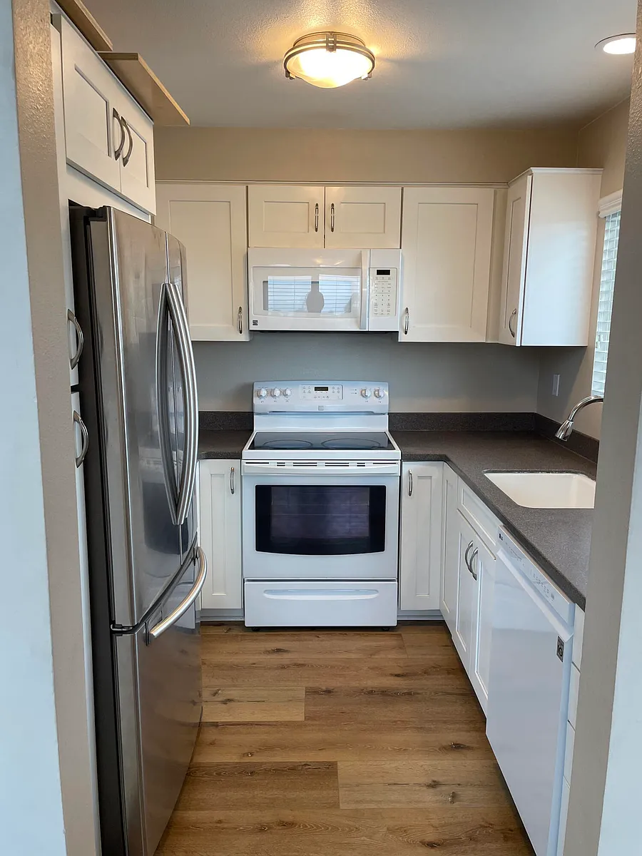 Building Photo - 515 E Arrellaga St #2