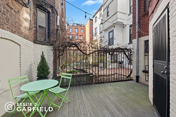 Sold by Leslie J. Garfield | media 13