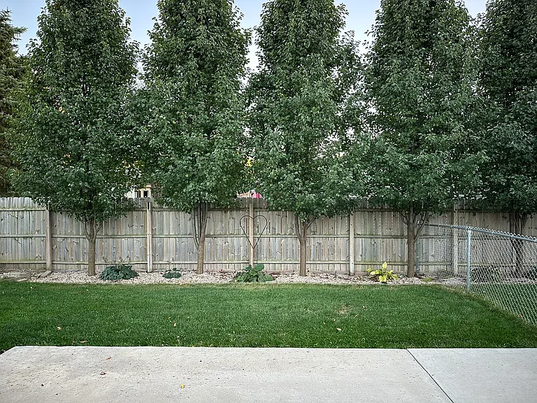 1621 Southridge Dr — Photo 4