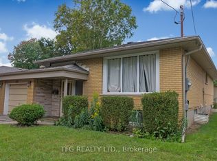 120 Bell Dr, Whitby, ON L1N 2T2