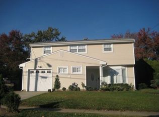 21 Tulip Dr, Old Bridge, NJ