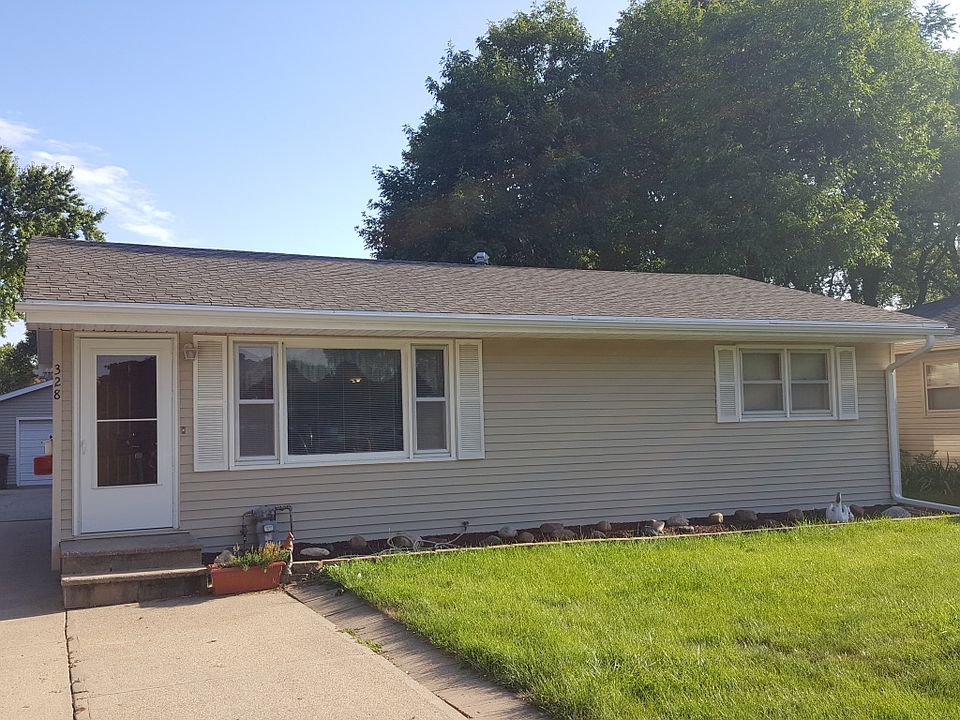 1st image of 328 E 33rd St