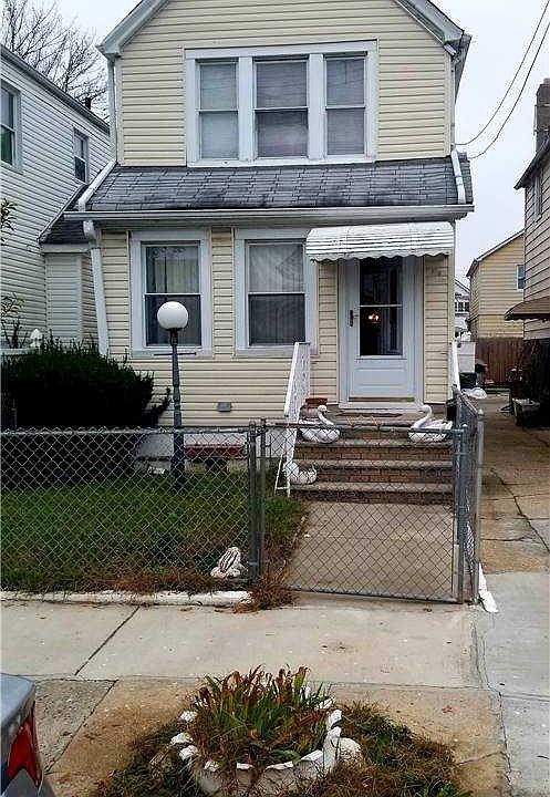 1st image of 11615 141st St