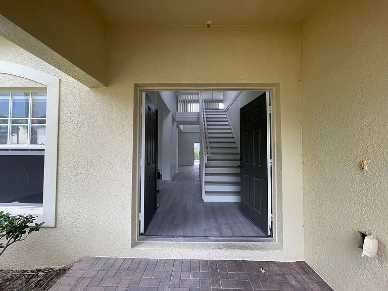 201 Kensington Dr — Photo 5