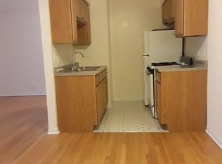 420 W Oakdale Ave #1, Chicago, IL 60657