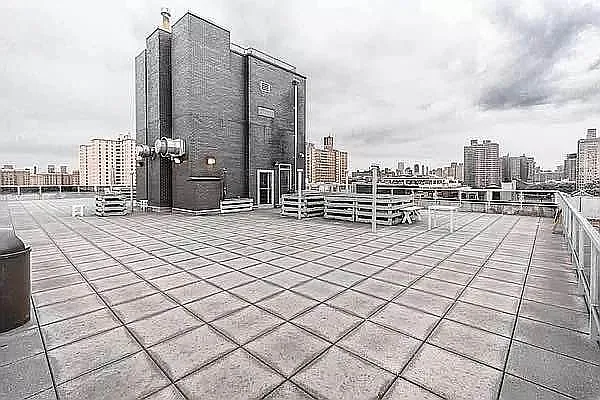 Rented by Metropolitan Property Group | media 10