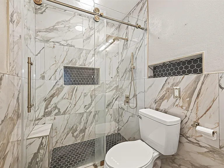 13702 Ella Lee Ln — Photo 33