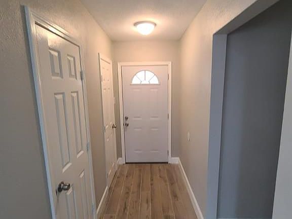 3rd image of 2715 Knotty Oaks Trl