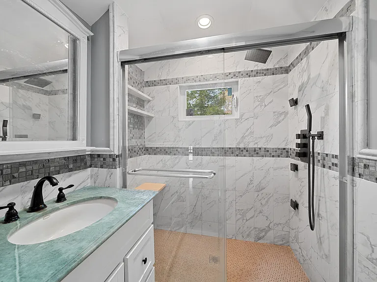 143 Rocky Point Landing Rd — Photo 4